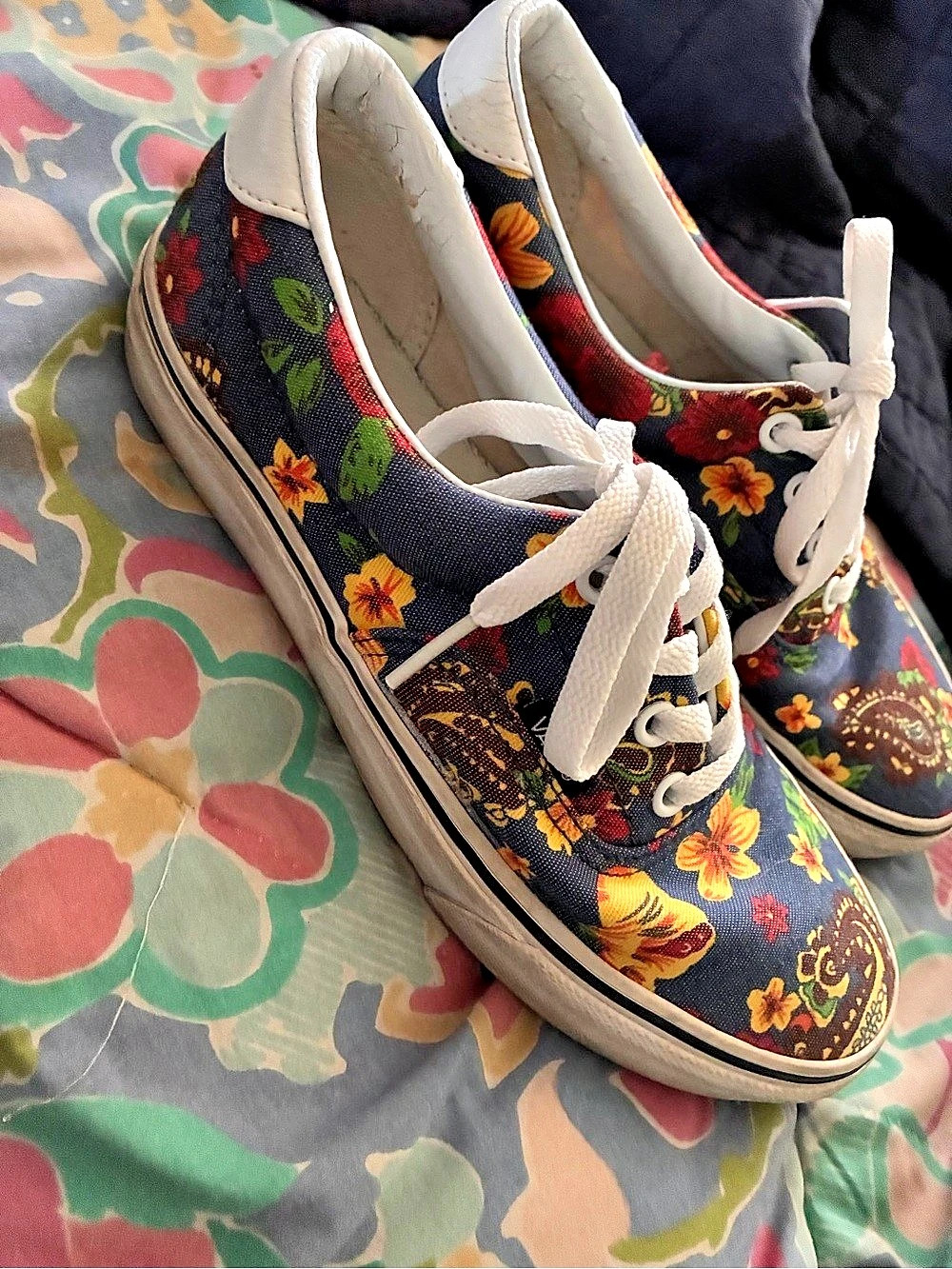 Vans Era Floral Paisley Canvas Sneakers Blue & Red US 5.5